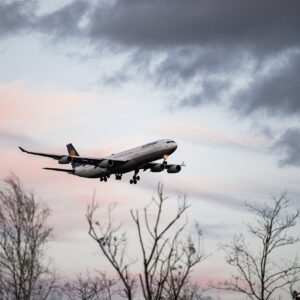 aircraft, airplane, flying-4885805.jpg